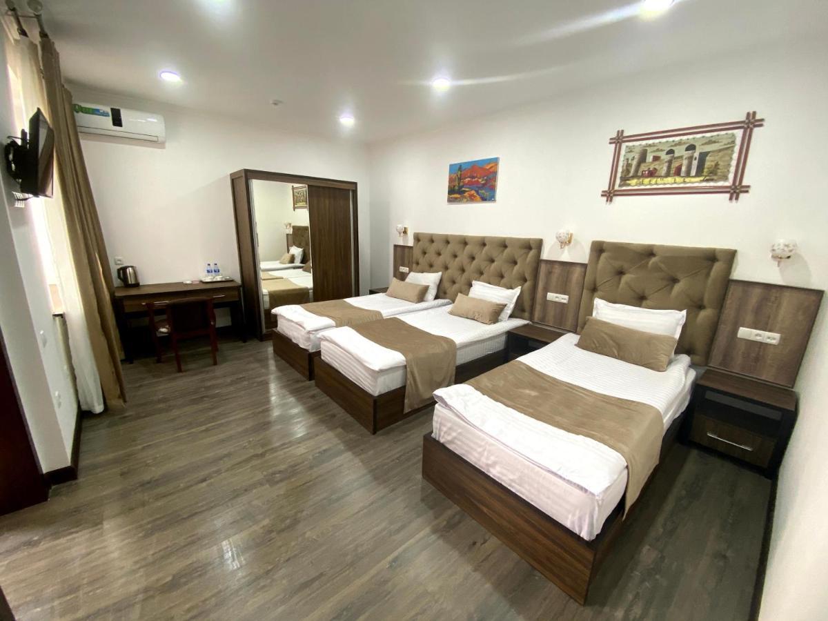 Grand Art Premium Hotel Tashkent Bagian luar foto