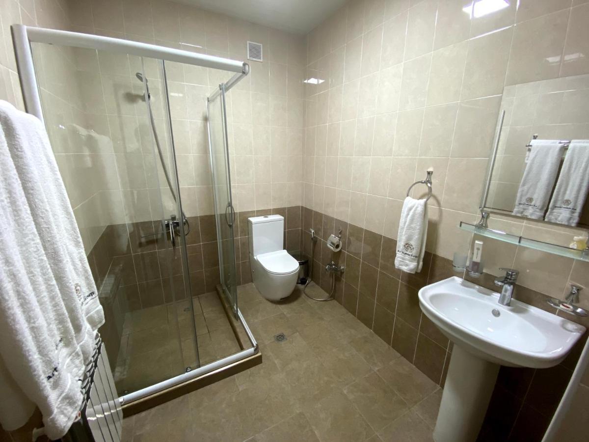 Grand Art Premium Hotel Tashkent Bagian luar foto