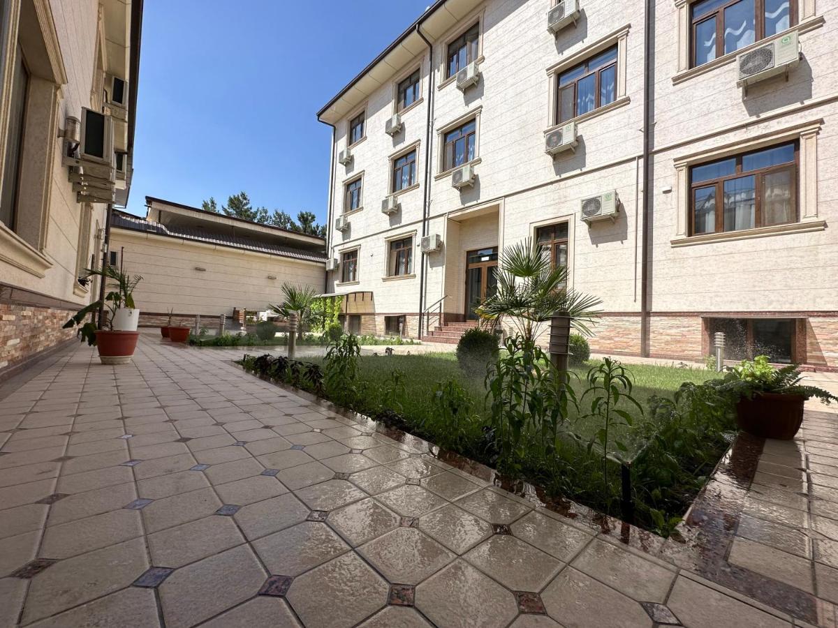 Grand Art Premium Hotel Tashkent Bagian luar foto
