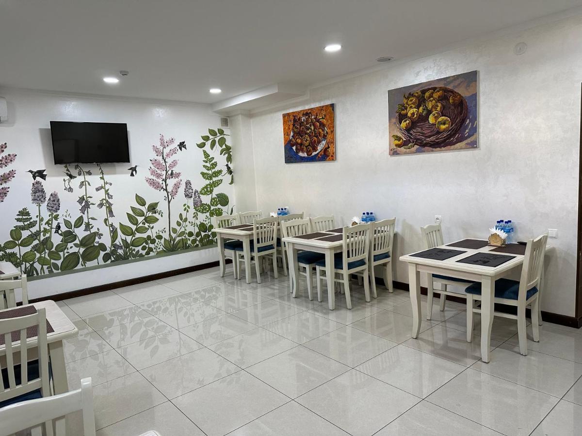Grand Art Premium Hotel Tashkent Bagian luar foto