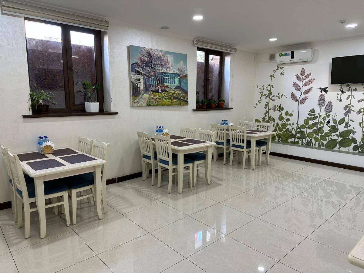 Grand Art Premium Hotel Tashkent Bagian luar foto